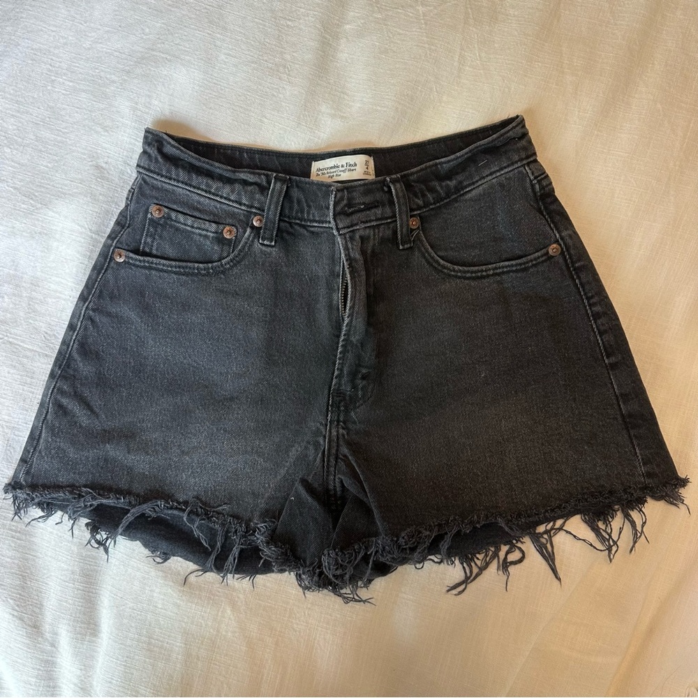 Abercrombie & Fitch curve love 90s relaxed cutoff short high rise black 27